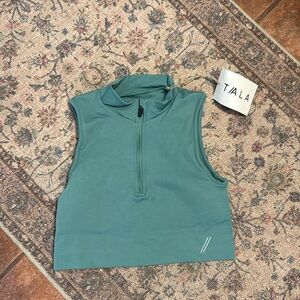 Workout crop top high neck zip up